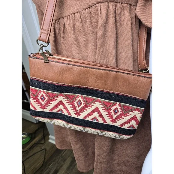 Canyon Sky Southwestern Aztec  Tribal Pattern Crossbody Purse Handbag - Picture 2 of 14